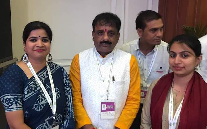 Mayor of Bhopal, Mr. Alok Sharma along with Sarika Panda Bhatt and Azra Khan, WRI India at the launch.