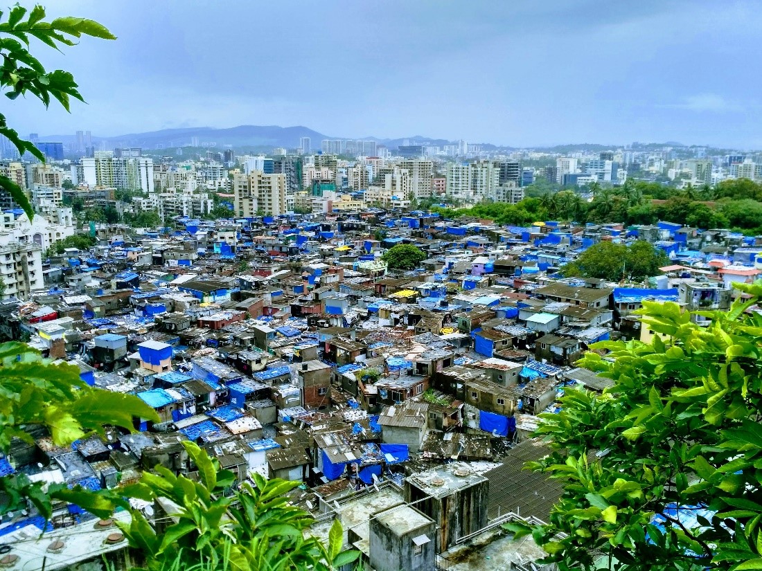 Equitable and inclusive climate action in cities must focus on residents of informal settlements. Photo by Alfarnas Solkar/Unsplash.