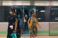 women on namma metro