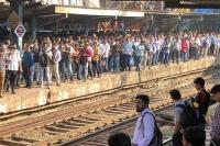 Ghatkopar, 10:15 a.m., March 1, 2020, before nationwide lockdown. Photo by Madhav Pai/WRI India