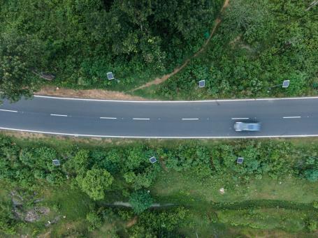 Highway Jharkhand dense green cover
