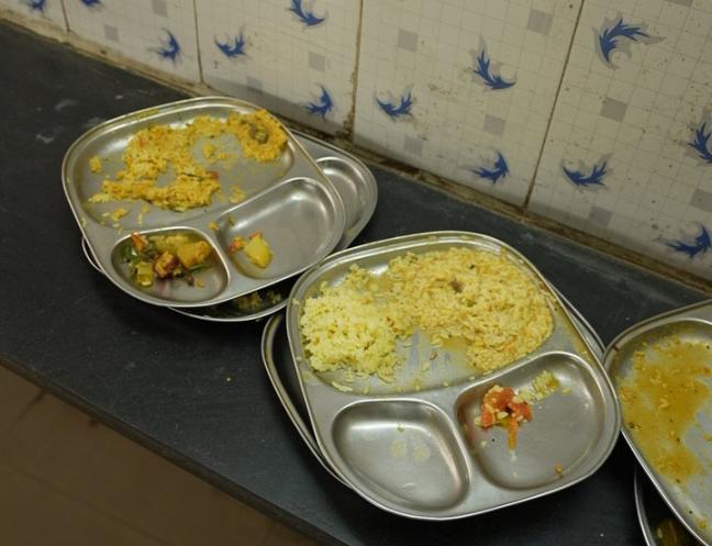 Leftovers at an eatery. Photo by WRI India.