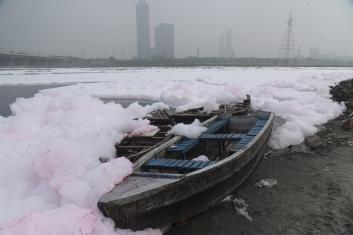 The presence of phosphates and surfactants in untreated sewage causes foaming in several stretches of the Yamuna. Photo by Deep Rajendran Nair/Shutterstock. 